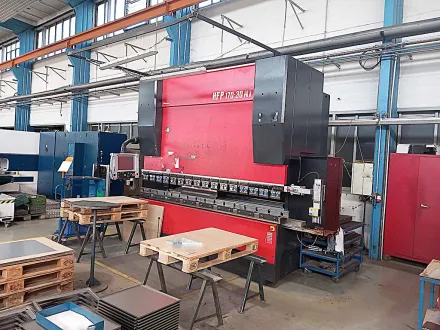 Amada HFP NT 170-3L CNC Abkantpresse – RESALE
