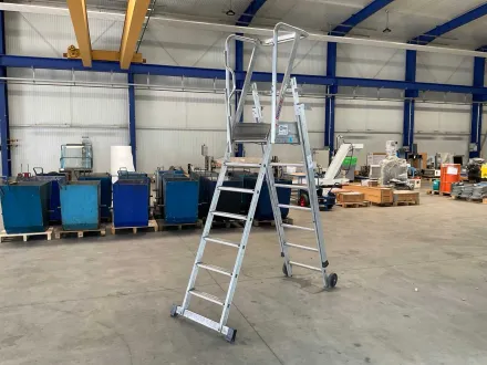 TUBESCA PIR Alu-Podestleiter, rollbar – RESALE