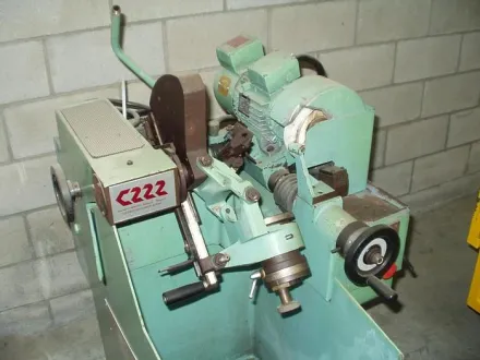 Avyac C 222 Zahnradabwälzfräsmaschinen – RESALE
