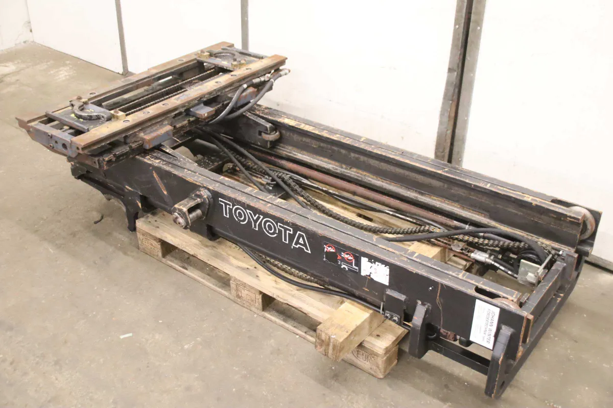 Toyota 2,5 to 3,3 m Freisichtmast Staplermast