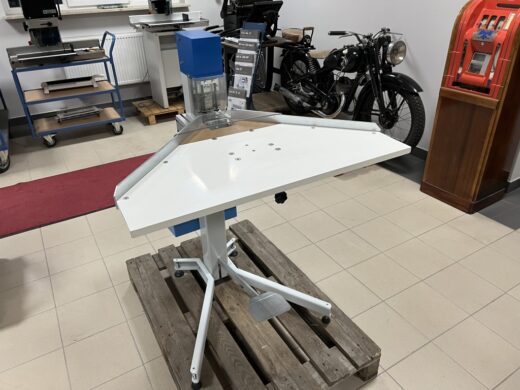 Samed Innovazioni MM 1 Corner cutter for hardcover Buchbindereimaschinen