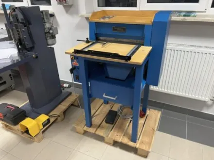 Foellmer Foellmer 45 ME Creaser Nutzmaschinen – RESALE