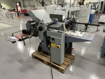 Stahl T36/4 + knife Folding Machine for Pharmaceuticals Falzmaschinen – RESALE