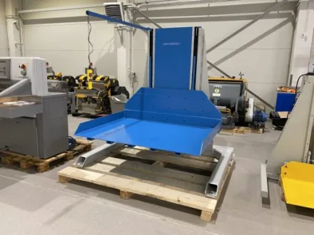 Paper stack lift MZE Diplomat SHPA 175 × 130 Schneidemaschinen – RESALE