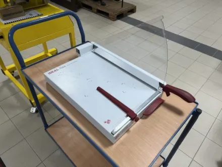 Bookbinding Guillotine Ideal 1046 Schneidemaschinen – RESALE