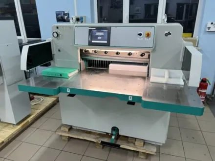 Paper cutting guillotine Perfecta 76 TVC Schneidemaschinen – RESALE