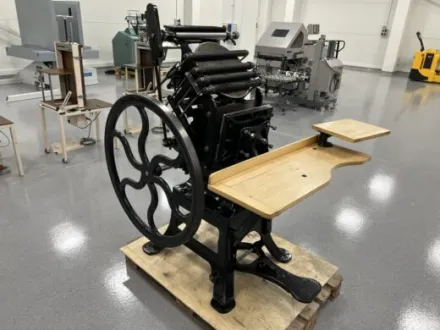 Letterpress printing press, foot operated Weitere – RESALE