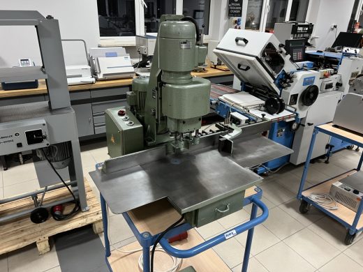 Hang HANG 136DK Double-head paper drill Papierbohrmaschinen
