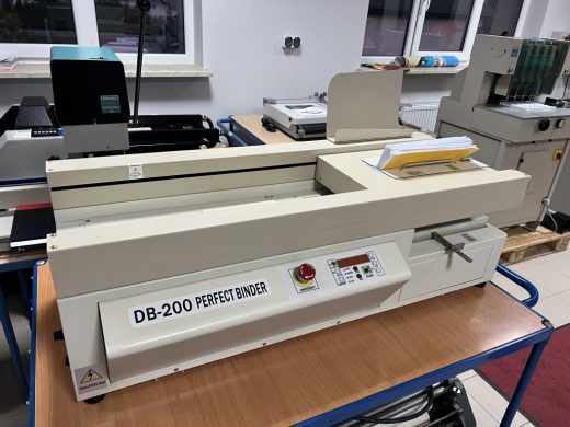 Duplo DB-200 perfect binder Klebebinder