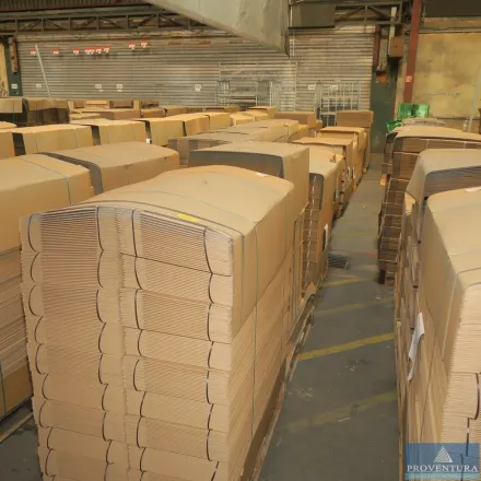 Verpackungsmaterial auf 10 Paletten – RESALE