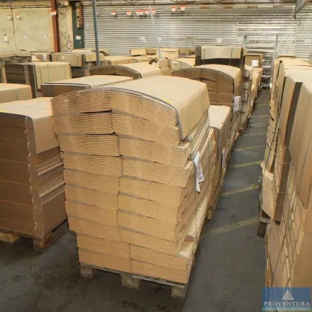 Verpackungsmaterial auf 10 Paletten – RESALE