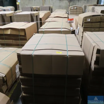 Verpackungsmaterial auf 7 Paletten – RESALE