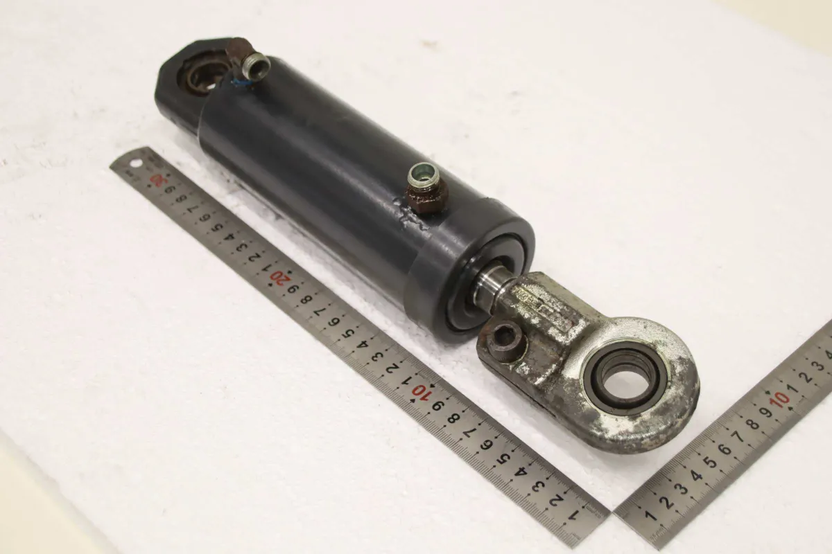 Linde 613596 Hub 180 mm Hydraulikzylinder