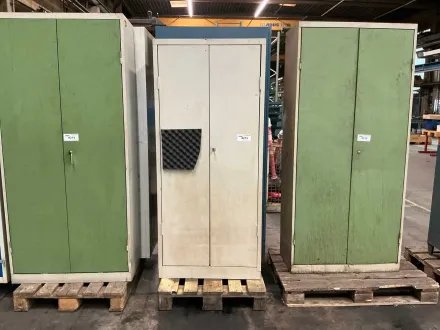Werkstattschrank (2x) – RESALE