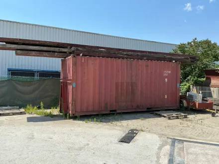 Lagerbehälter mit Inhalt – RESALE
