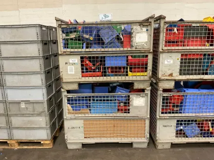 Gitterbox mit Inhalt(2x) – RESALE