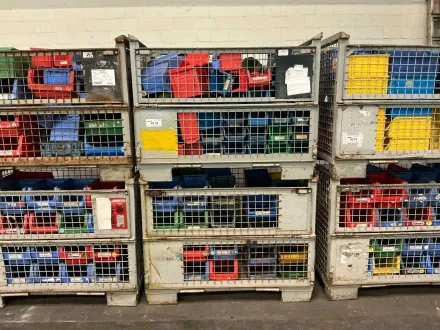 Gitterbox mit Inhalt(2x) – RESALE