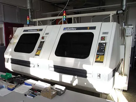 Pluritec Multistation V3 CNC-Leiterplatten-Bohr- und Fräsmaschine – RESALE