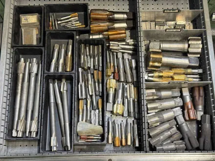 Posten Gewindebohrer – RESALE