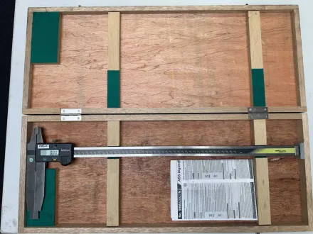 MITUTOYO  Digitaler Messschieber – RESALE
