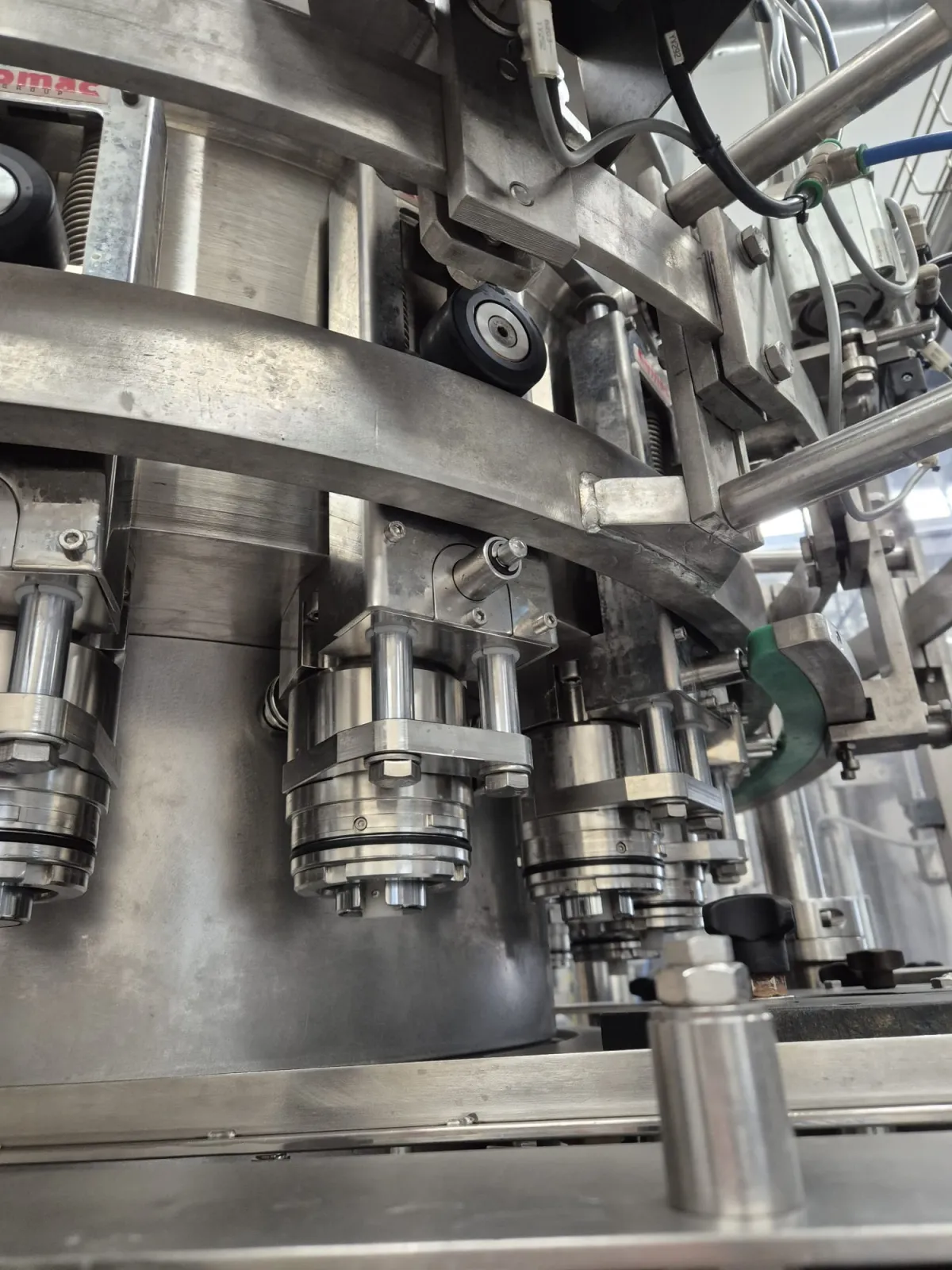 COMAC / TMG / DIMAC Can Filler 16-4, Star One Abfülllinie für Dosen