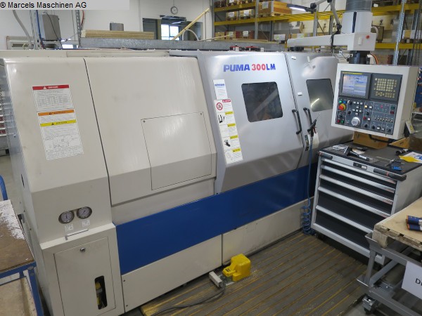 DOOSAN 300 LMC CNC Dreh- und Fräszentrum
