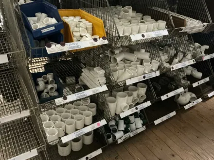 große Ladung PVC-Kupplungen – RESALE