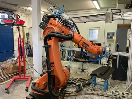 2018 KUKA KR 60-3 Industrieroboter – RESALE