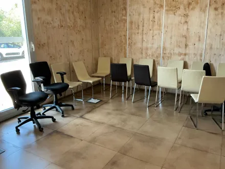 Büro-Grundstück 955 – RESALE