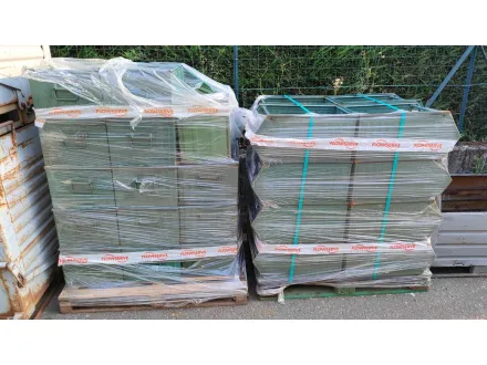 TERRY Iron Lagerboxen x 30 – RESALE