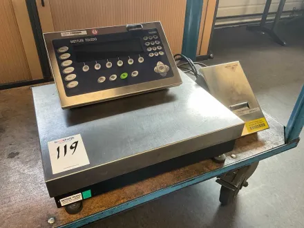 Mettler Toledo IND690 Schreibtisch-Wiegeterminal – RESALE