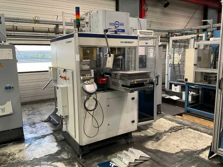 Osterwalder CA-NC 500 NC Pressmaschine mit 2016er Roboterlader – RESALE