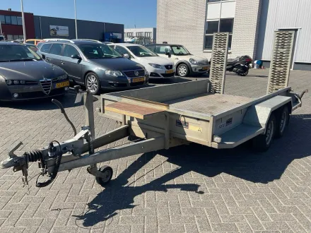 2015 Saris C3000 Maschinentransporter – RESALE
