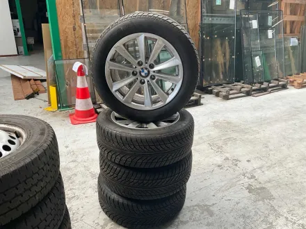 GoodYear Ultragrip Car-Reifen auf Felge, 17, BMW 5er-Reihe (4x) – RESALE