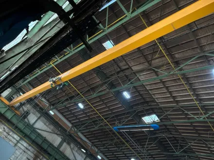 Konecranes 5 ton x 30 000 mm Förderbänder, Überkopf-Wanderkran, Jig-Kräne – RESALE
