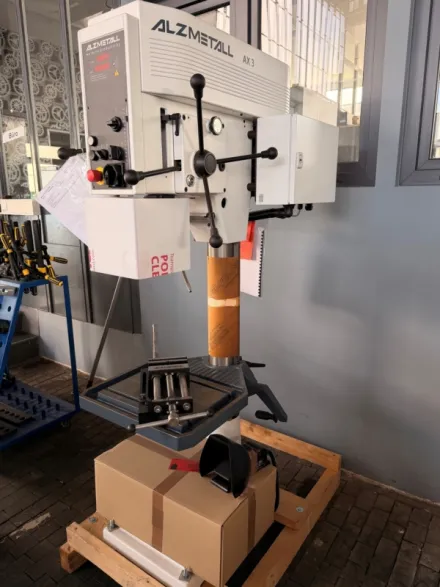 Alzmetall AX 3/SV Säulenbohrmaschine – RESALE