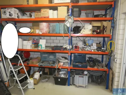 Rauminhalt best. aus div. Steckregalen mit Handwer – RESALE