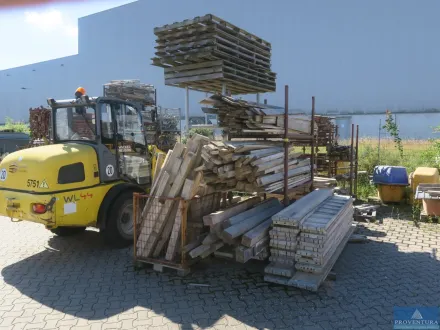 Bauholz versch. Schalungsbretter – RESALE