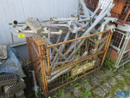 Gerüstzubehör in Gitterbox – RESALE