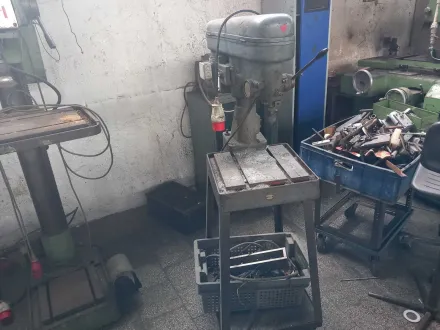 Industrie-Säulenbohrmaschine (Tischbohrer / Säulenbohrer) – RESALE