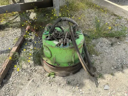 2010 Dynaset HMAG 700-17 Hydraulischer Hebemagnet – RESALE