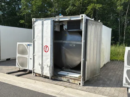 Lagerbehälter mit isoliertem Edelstahltank – RESALE