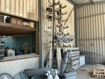 Doppelseitiges Auslegergestell – RESALE