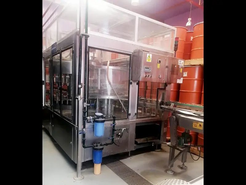 Kompass SK24 Utilizó monobloque de relleno hasta 12000 bph
