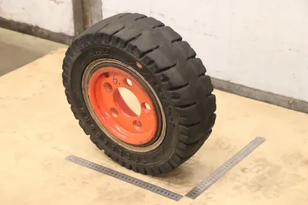 Trelleborg elite XP 15x4 1/2-8 Vollgummi Reifen 2 Stück – RESALE