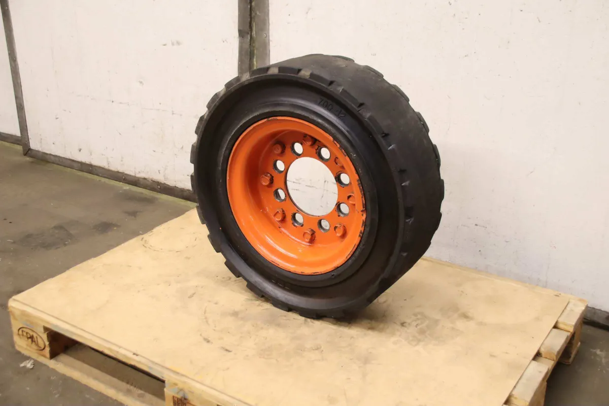 Ecomatic 7.00-12 RIM 5.00 S-12 Solid rubber tires, 2 pieces