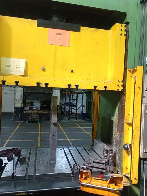 SCHOEN UTE FF 300/80 Presse -hydraulisch-
