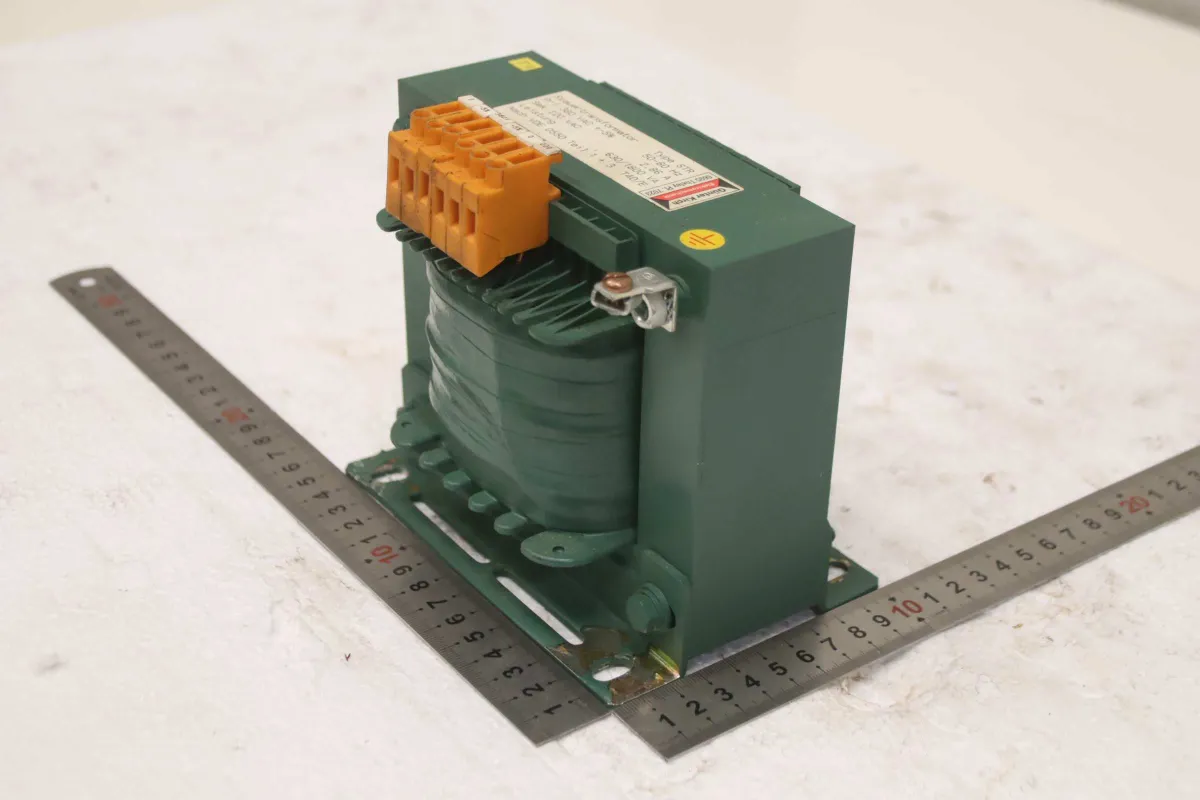 Kirch STR 380V / 220 V Transformator 630/1800 VA