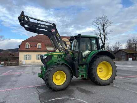 2017 JOHN DEERE 6120M Traktor – RESALE
