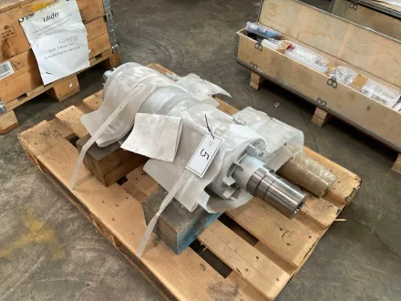 ELIN MOTOREN - Welle für 160kW mit Innenverzahnte Abtriebswelle – RESALE